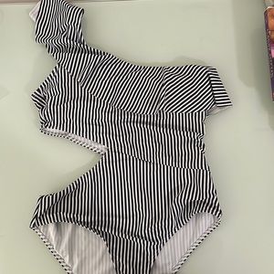 swimsuit from shein. size medium